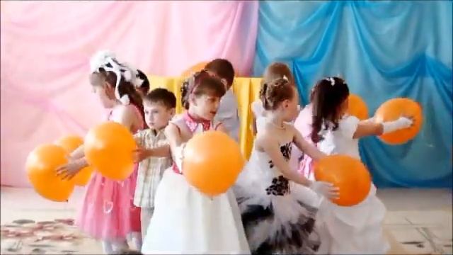 На большом воздушном шаре смотреть онлайн
