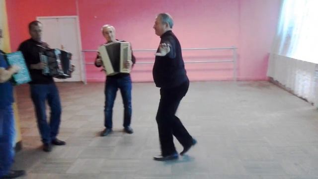 Татарский танец "ЯРМИНСКАЯ ДРОБИНКА" смотреть онлайн