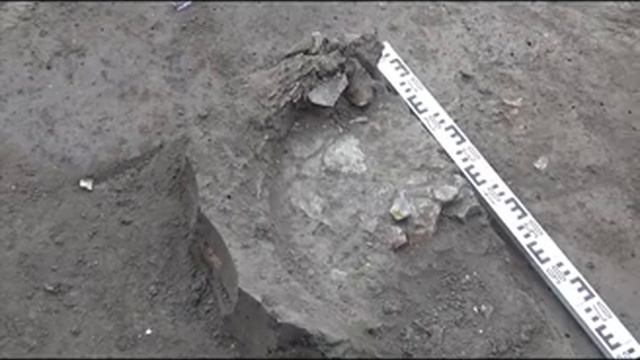 Что остается от наземного жилища 14 века в огородах современного Азова смотреть онлайн