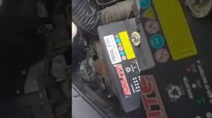 Замена лампочек ближнего света  Н7 на Киа сид 2009г