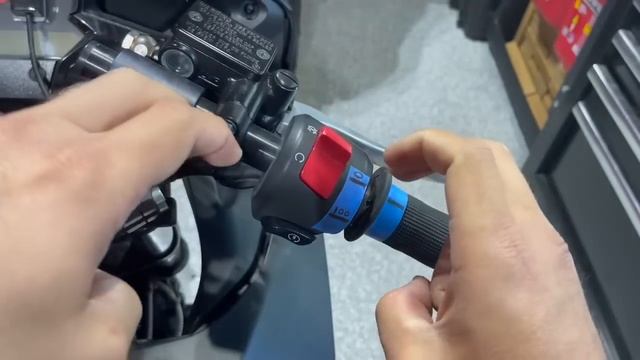 Avoid This When Rev-Matching On A Motorcycle смотреть онлайн