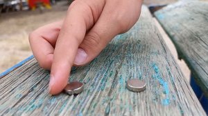 Соединение магнитов на замедленной съёмке