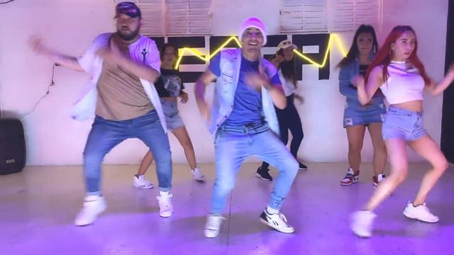Cris MJ - UNA NOCHE EN MEDELLIN // COREOGRAFIA RODRIGO LOPEZ