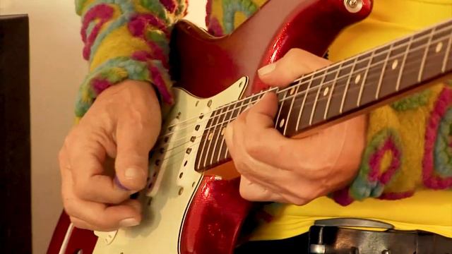 Fender Custom Shop 1960 Stratocaster Relic red sparkle, Vahlbruch KALUNA Tube Drive Part1 смотреть онлайн