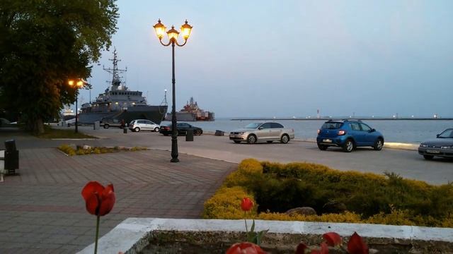 Вечер на Морском бульваре. Видео И. Чурганова. смотреть онлайн