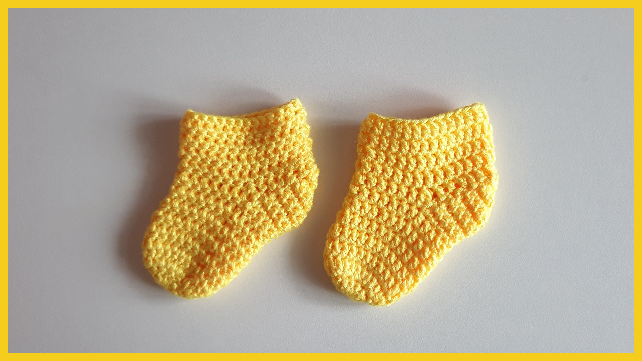Носочки крючком для новорожденных. Вязание крючком / Crochet Socks For Newborns