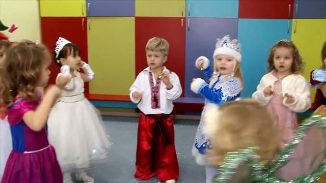 Утренник старшая группа, Всёлый жираф смотреть онлайн