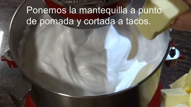 ¡Como Hacer Un Merengue Suizo Con Mantequilla Perfecto| Buttercream Suizo , Muy Firme De Mantequill