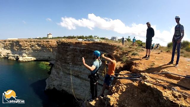 Максим Cape Fiolent SkyLine x-team RopeJumping in Сrimea смотреть онлайн