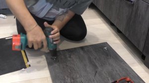 Как своими руками установить посудомоечную машину Bosch SilencePlus SPV25CX01R под столешницу.