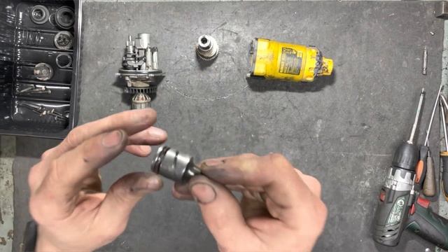 Ремонт перфоратора DeWALT D25133 смотреть онлайн