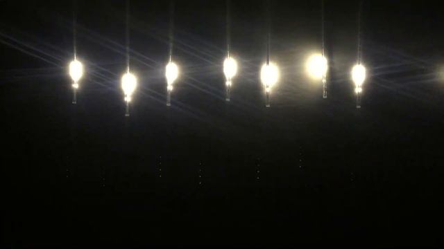 Светодиодная гирлянда SNOWFALL 2019 NEW Метеор падающая капля 8х50 IP20 320LED теплый белый 2