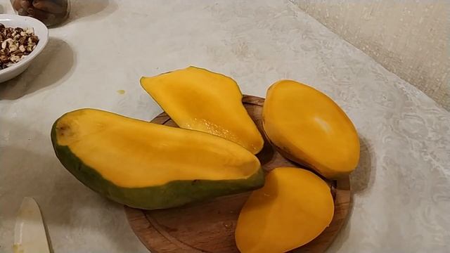 Сравниваем тайское манго желтое и зеленое какое вкуснее смотреть онлайн