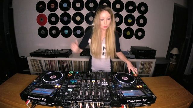 Jumpy J Livestream 16/01/2021 Jump Retro смотреть онлайн