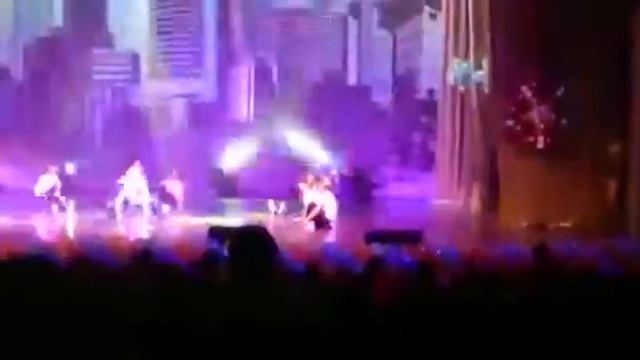 Мой брат ходит на брейкданс смотреть онлайн