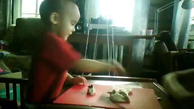 Как слепить ежика из теста смотреть онлайн