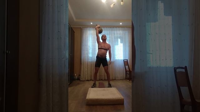 Рывок гири 24 кг-192 раза за 10 мин. смотреть онлайн