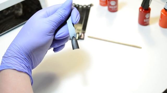 Маникюр кошачий глаз. Пять быстрых дизайнов. смотреть онлайн