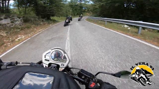 [VLOG] Kawasaki Z750 contro tutti - uscita con la moto Honda Hornet 600 смотреть онлайн