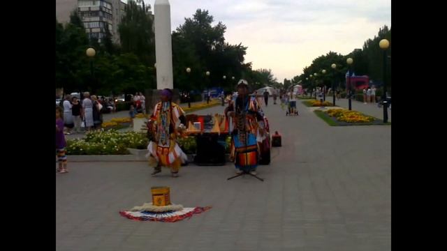 Волгоград. Бульвар Энгельса. Песни. Музыка. смотреть онлайн