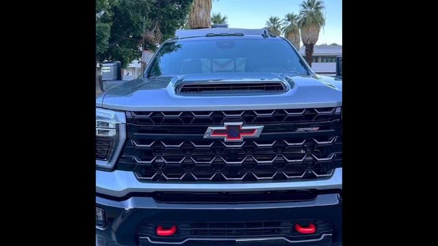 Off-road Capable 2024 Chevrolet Silverado 2500HD ZR2 Full Pickups Walkaround смотреть онлайн