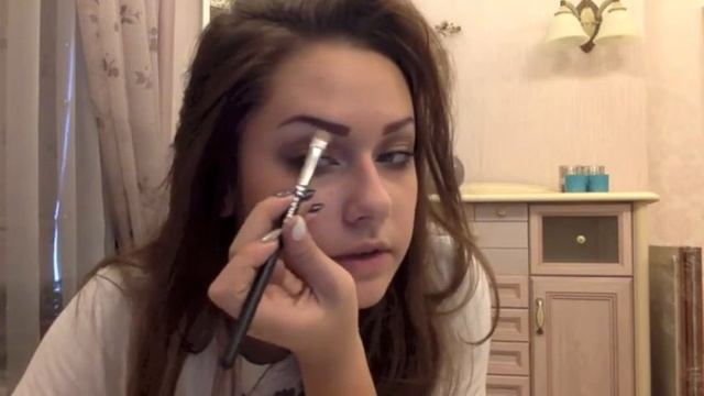 WakeUpAndMakeUp episode 1 - затемняем веко и маленький стрелкин смотреть онлайн