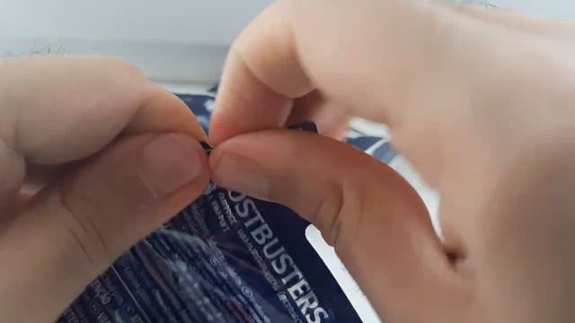 Распаковка пакетиков по Охотникам за приведениями смотреть онлайн