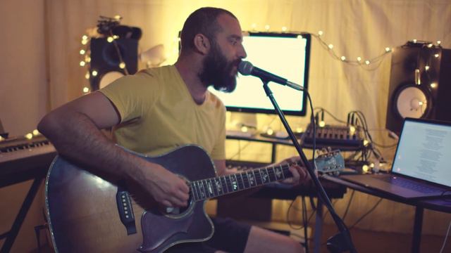 Post Malone - Circles (live Loop Cover) смотреть онлайн
