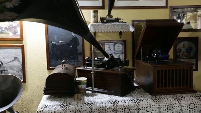 Музей Коломенский патефон - оригинальное звучание фонографа Эдисона смотреть онлайн