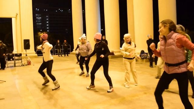 2 февраля 2017 года на площади Зимнего театра состоялась акция здорового образа жизни смотреть онлайн