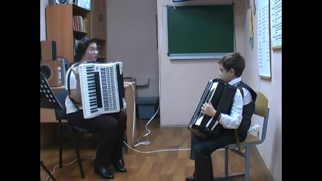 Филатова Галина Михайловна.  Первые шаги в  обучении игре на аккордеоне