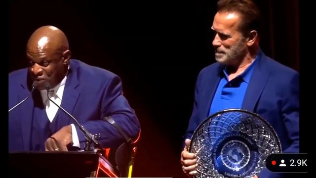 Ronnie Coleman Crying 😭. Emotional speech with Arnold Schwarzenegger In Arnold Classic 2021. смотреть онлайн
