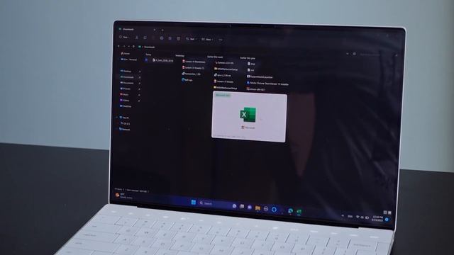 Dell XPS 9320 bản Core i7: Ưu và nhược điểm là gì? смотреть онлайн