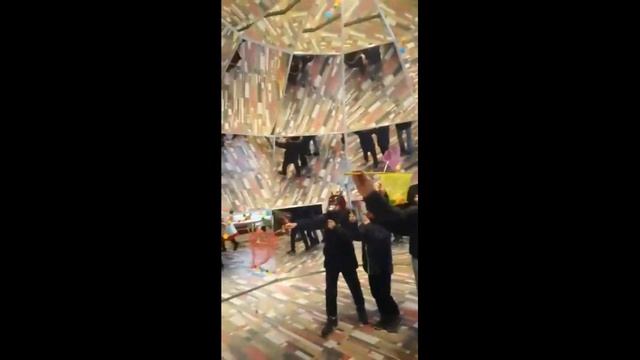 Аттракцион с роботом для настольного тенниса смотреть онлайн