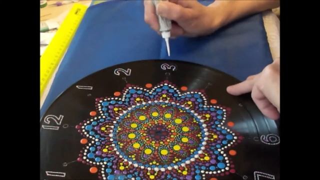 Новая жизнь старой пластинки!Часы-мандала.New life of the old record! Mandala Watch смотреть онлайн