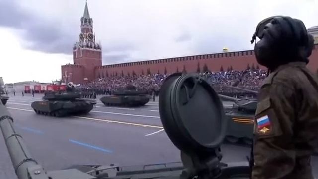 Проход военной техники на параде Победы в Москве смотреть онлайн