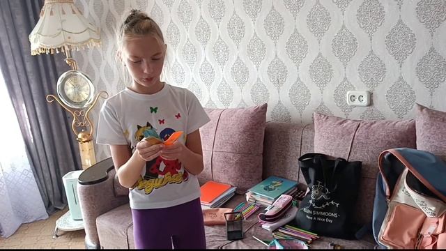 собрала портфель в школу. смотреть онлайн