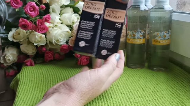 Распаковка посылки Ив Роше с новогодней распродажи декабрь 2021 Yves Rocher смотреть онлайн