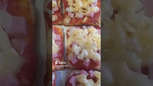 завтрака или на перекус.дети не откажутся от такого завтрака)завтрак . ленивая пицца ?.mp4