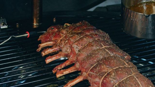 Smoked Rack of Wild Boar on the Big Green Egg смотреть онлайн