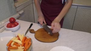 КУРИНАЯ ГОЛЕНЬ С ОВОЩАМИ В РУКАВЕ(в духовке)Ужин будет превосходный.CHICKEN IN THE OVEN.