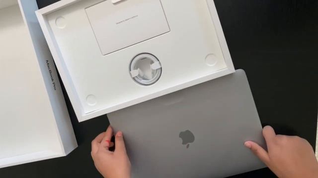 Macbook pro unboxing~ Apple(M1) chip- Tiger studio смотреть онлайн
