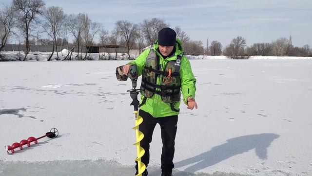 Экстремальные испытания ледобура MOTO STORM 130 R и ICEBERG 130 mm и REXTOR STORM 150 mm... смотреть онлайн