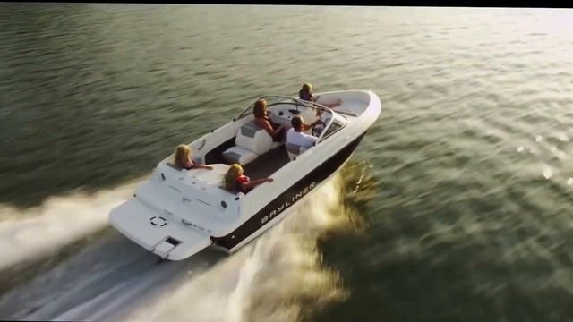 Катер Bayliner 175 Bowrider смотреть онлайн