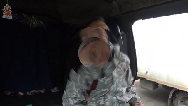 Как я стоял 12 часов на разгрузке. смотреть онлайн