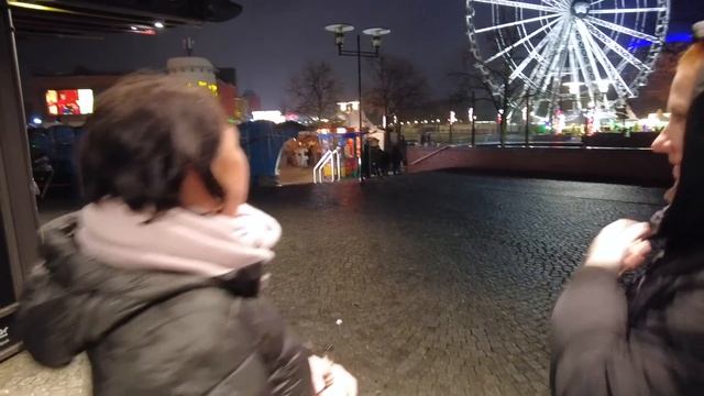 ДЕВЧОНКИ РАЗНОСИЛИ НЕМЦЕВ НА ЯРМАРКЕ.ПЛЯСАЛИ ТАК ЧТО У НЕМЦЕВ ГЛАЗА ВЫВАЛИВАЛИСЬ.РУССКИЕ В ГЕРМАНИИ