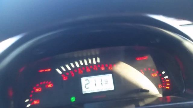 ВАЗ 21106 на трассе. смотреть онлайн