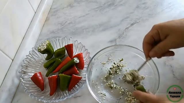 ПЕРЧИК ХАЛАПЕНЬЮ С СЫРОМ ЗАКУСКА МИЛЛИОННАЯ смотреть онлайн