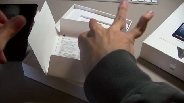 iPad Mini Unboxing (16GB Black and Slate) смотреть онлайн