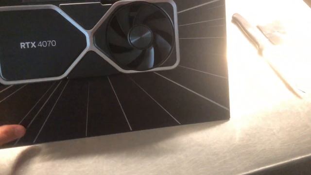 NVIDIA GeForce RTX 4070 Founder's Edition Unboxing